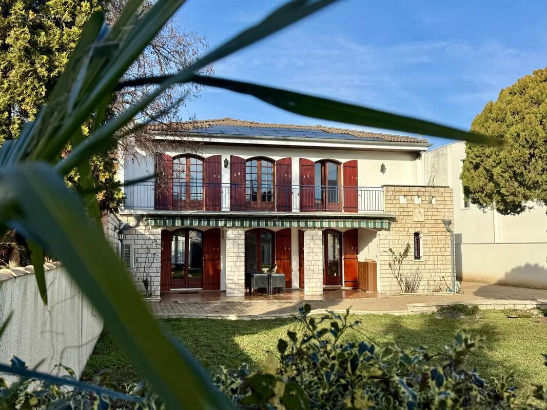 Maison à LE BOUSCAT