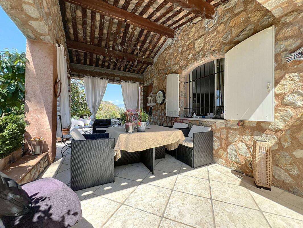 Maison à AURIBEAU-SUR-SIAGNE