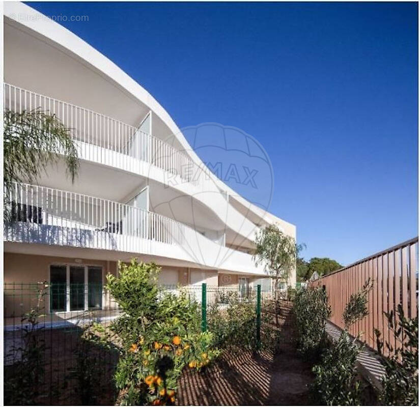 Appartement à VILLENEUVE-LOUBET