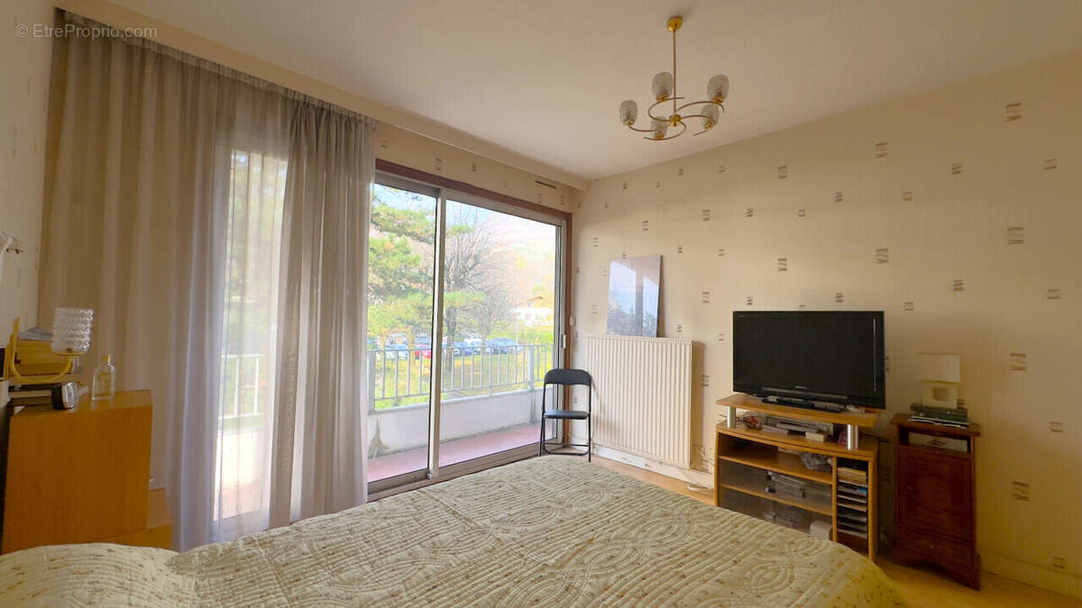 Appartement à MEYLAN