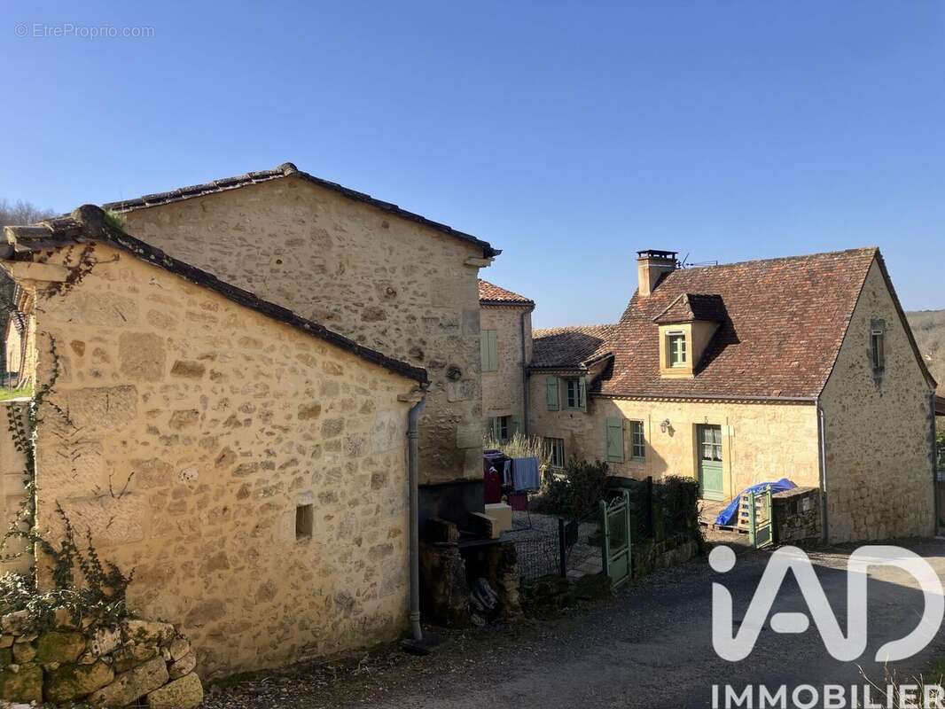 Maison 304 m² à Bayac  - photo 3