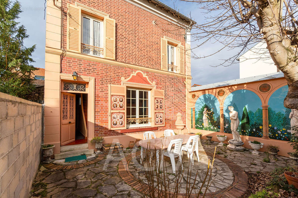 Maison à MAISONS-LAFFITTE