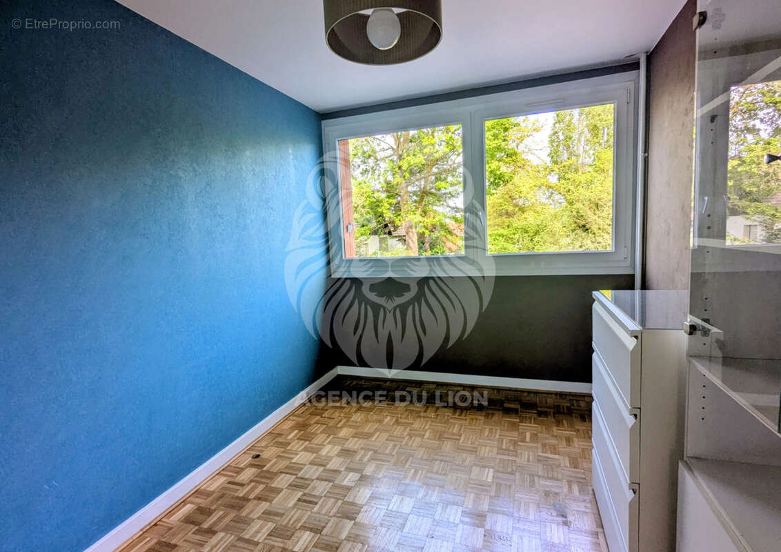 Appartement à BEAUCHAMP