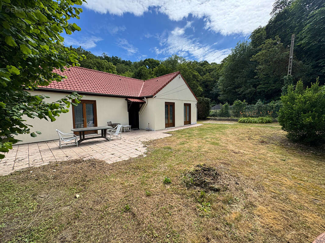 Ennery Maison PLEIN PIEDS 6/7 piéces de 92 M² et 146 M² utile sur terrain 687 M² - photo 3