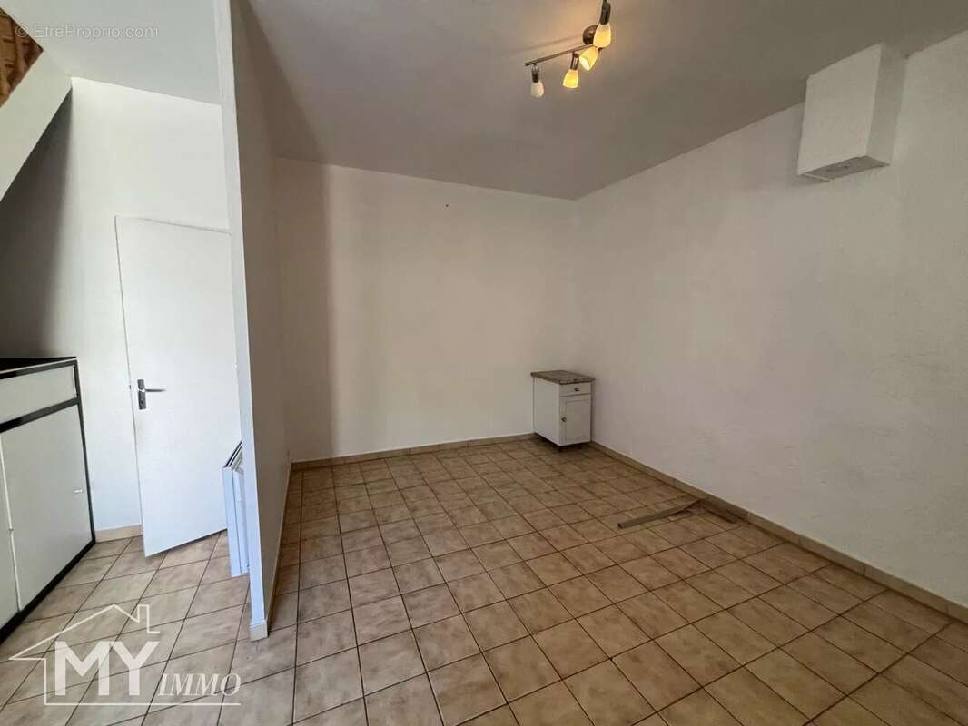 Appartement à PINEUILH