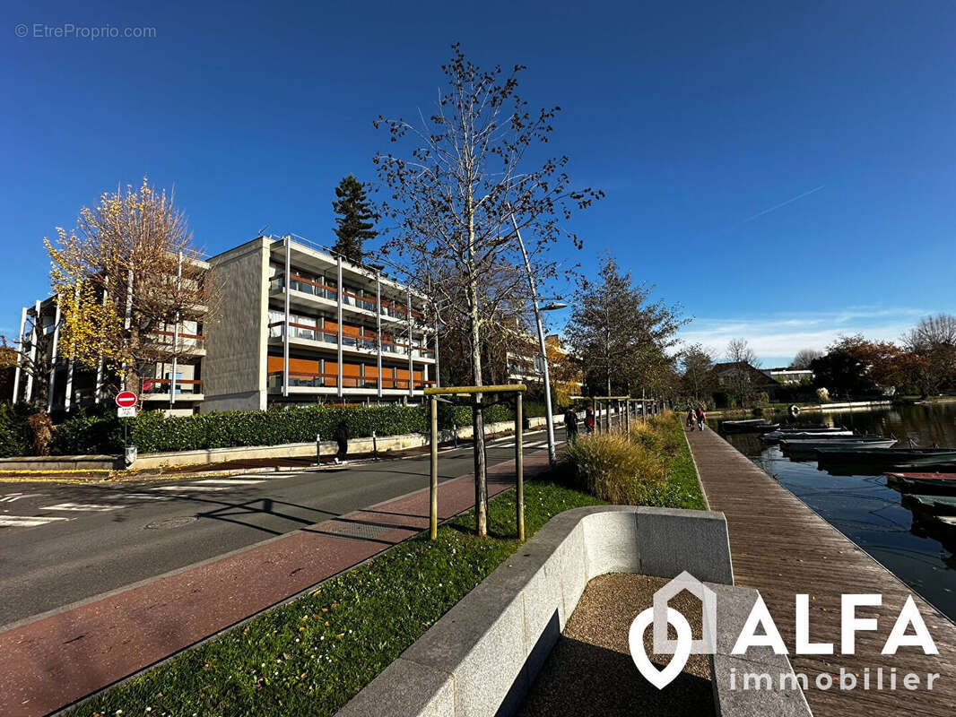 Appartement VUE LAC - 5 pièce(s) 116 m2 - TERRASSES DE  27 m2 - photo 17