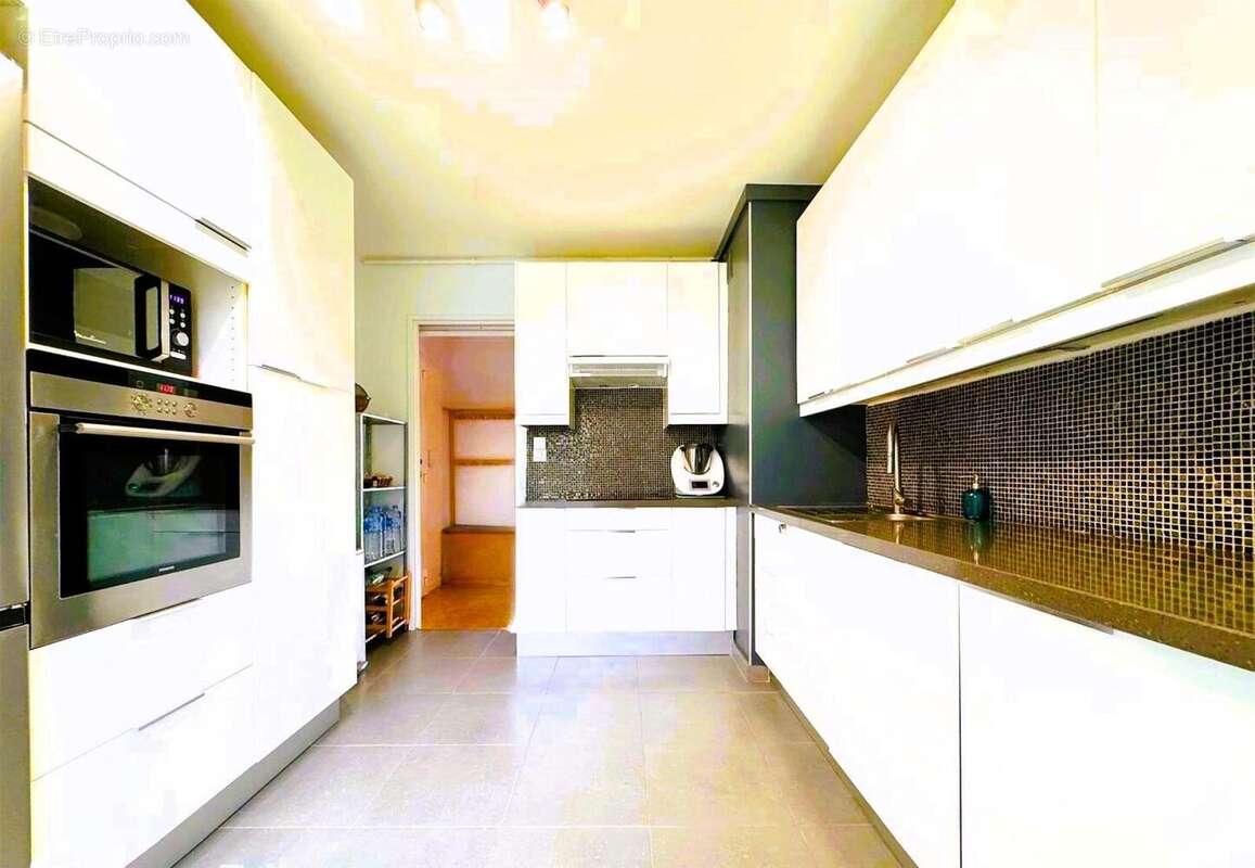 Photo 7 - Appartement à MARSEILLE-9E