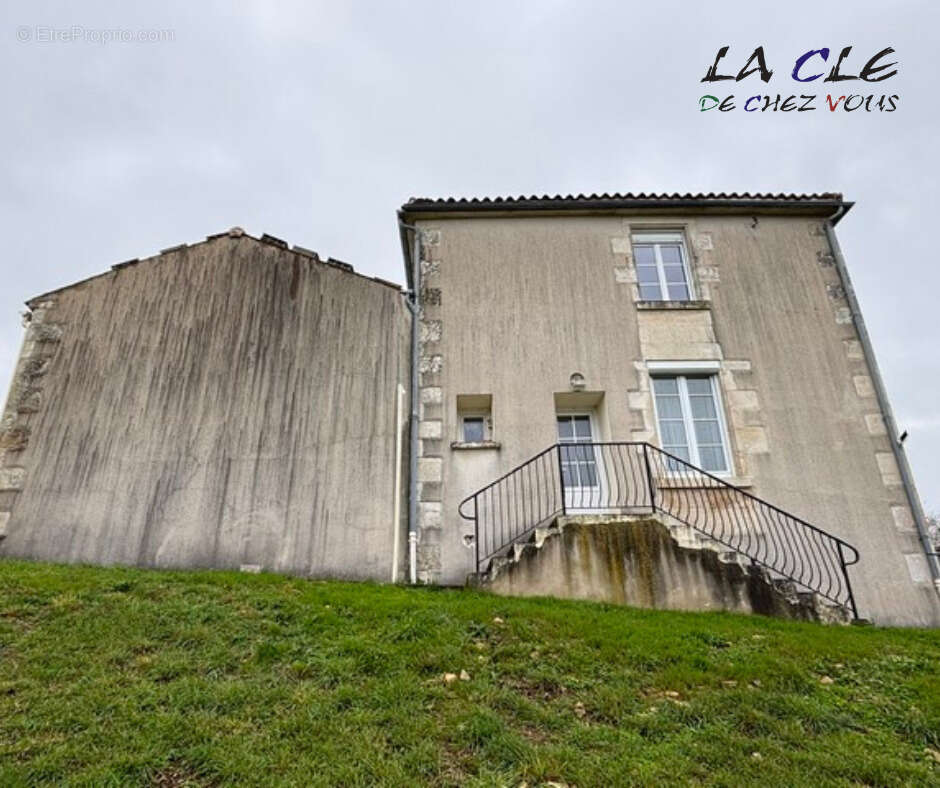 Maison à NIEUL-SUR-L&#039;AUTISE