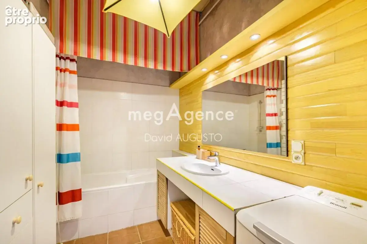 Dans bel immeuble ancien, duplex 3 chambres, au 5ème et dernier etage, cave - photo 9