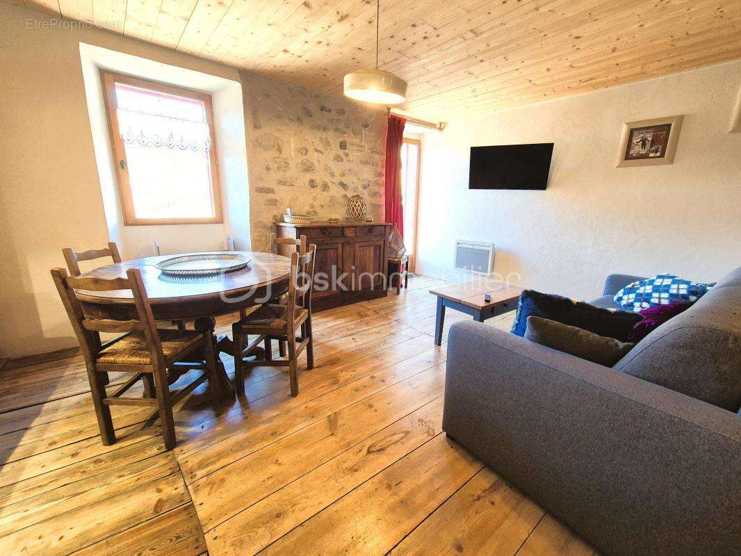 Appartement à BEAUVEZER