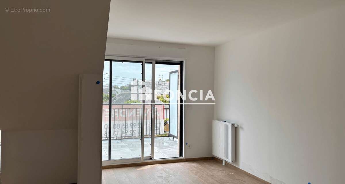 DERNIER ÉTAGE LUMINEUX appartement T4, belle terrasse orientée Sud, vue dégagée, double garage, prestations qualitatives - photo 5