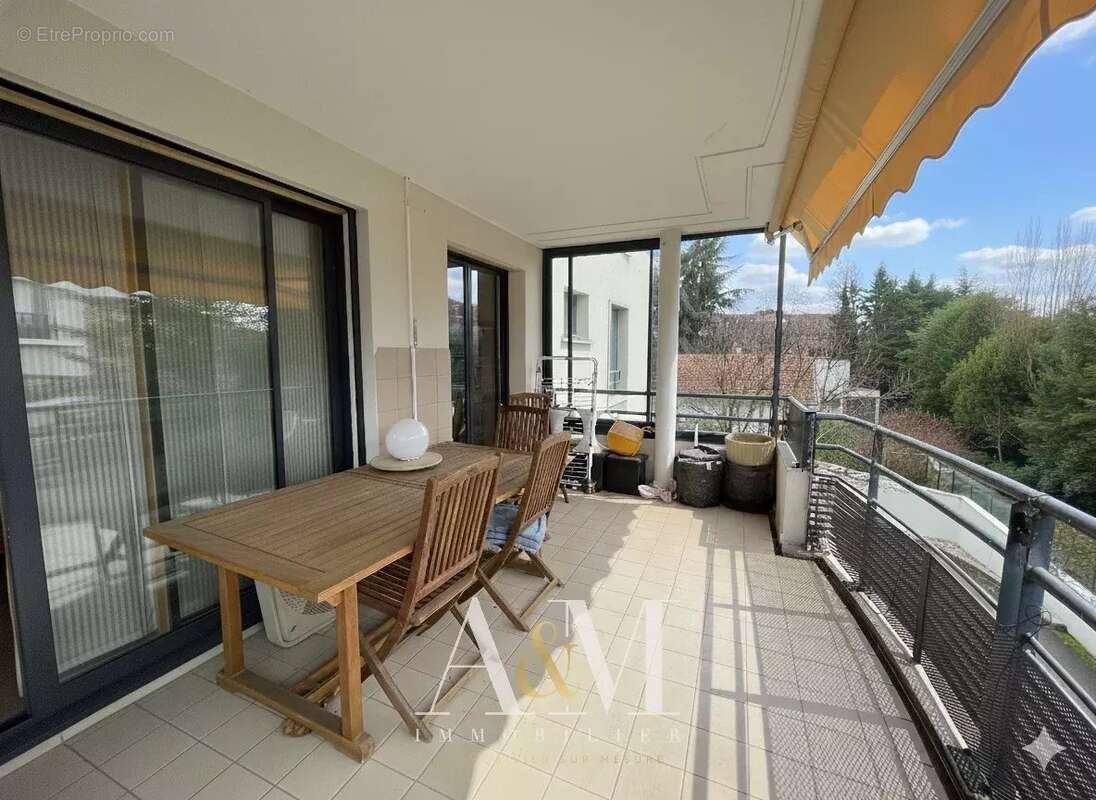 Appartement à TASSIN-LA-DEMI-LUNE