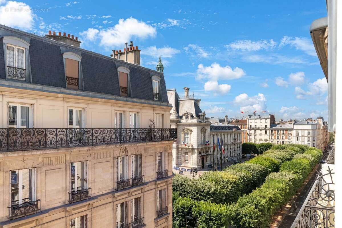 Appartement à LEVALLOIS-PERRET
