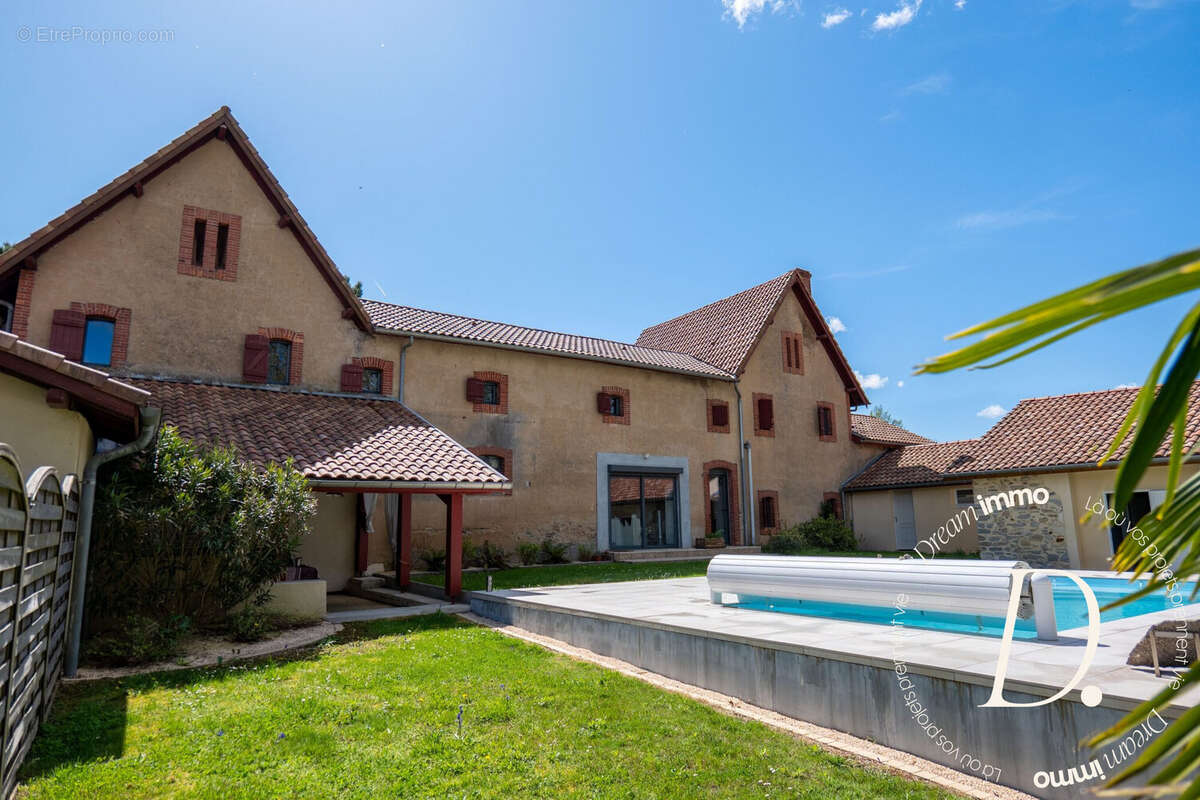 Maison à MEES