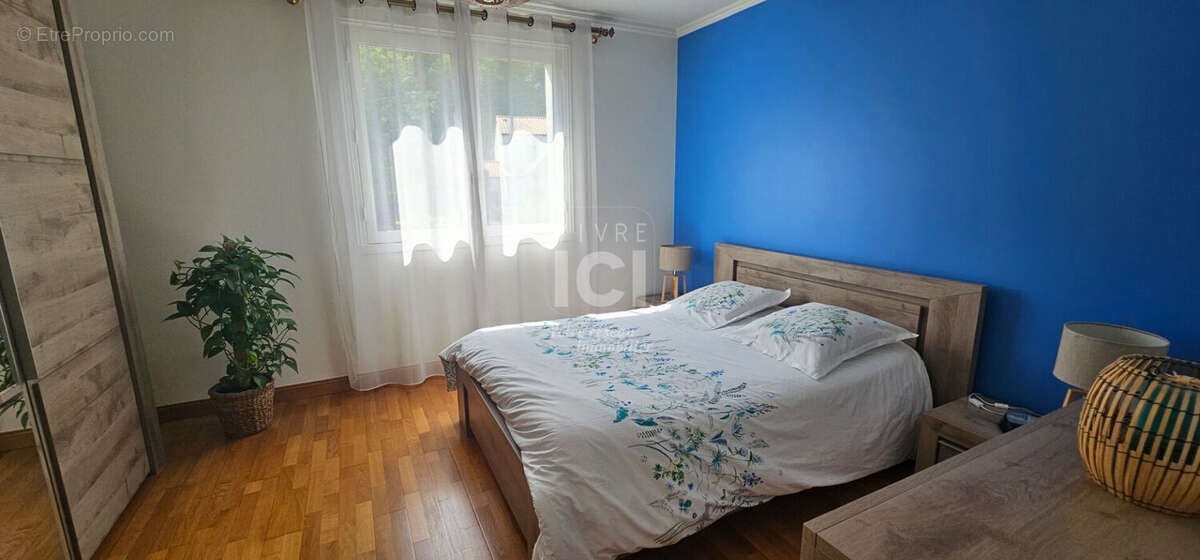 Maison à SAINTE-LUCE-SUR-LOIRE