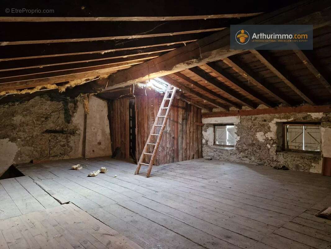 Maison à FOUGAX-ET-BARRINEUF