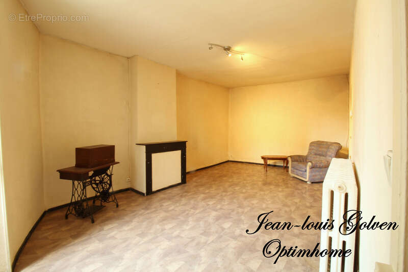 Maison à SAINT-ROME-DE-CERNON