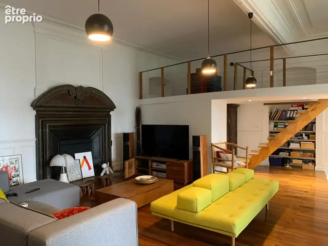 CHALLES LES EAUX Esprit Loft de 130 m2 et prestige historique dans un Château du XVI ème - photo 3