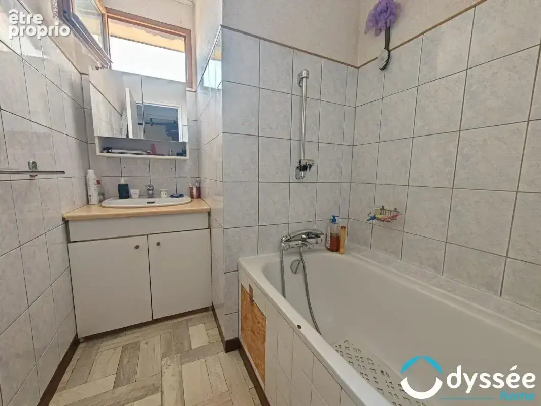 Appartement 3 pieces avec cave et parking collectif - photo 9
