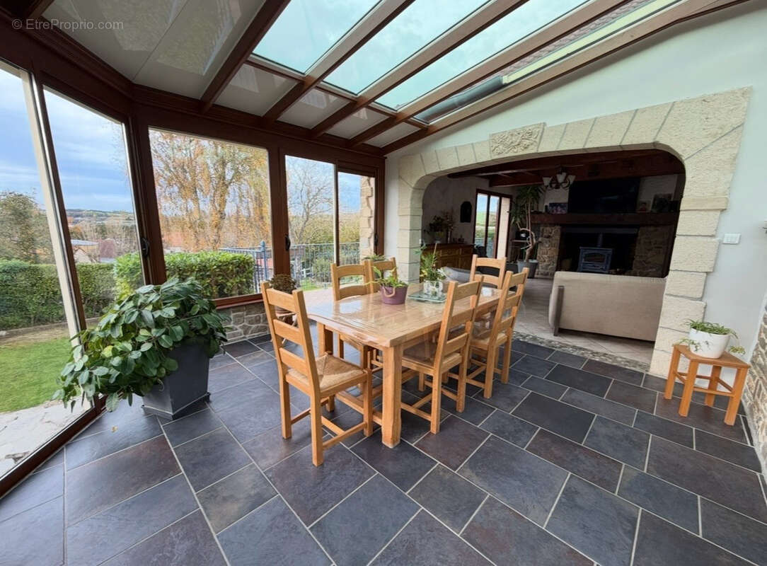 Maison à SAINT-LEONARD