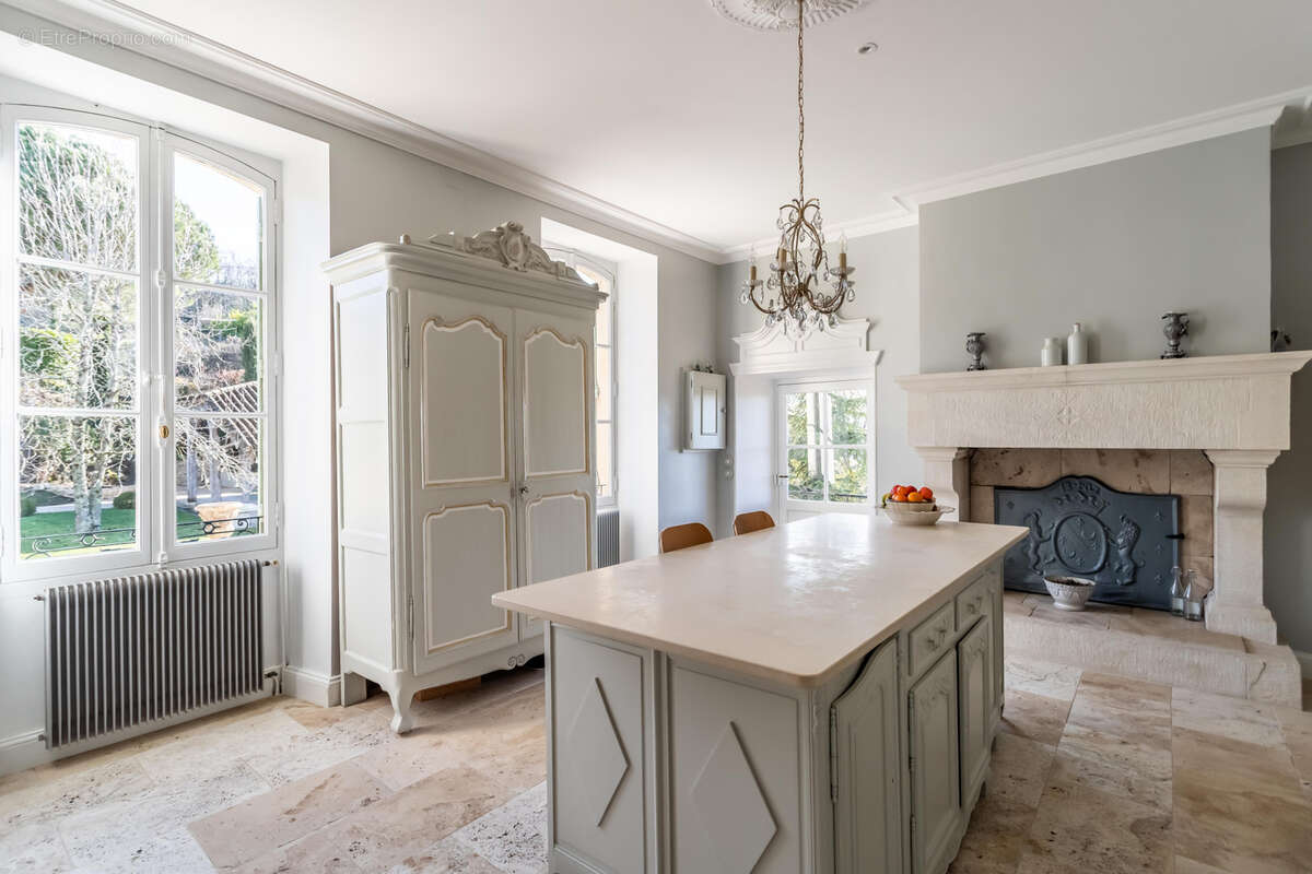 Domaine avec manoir, installations événementielles, annexes et atelier - photo 12