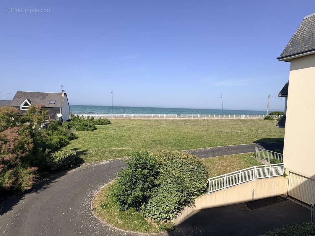 Appartement à LION-SUR-MER