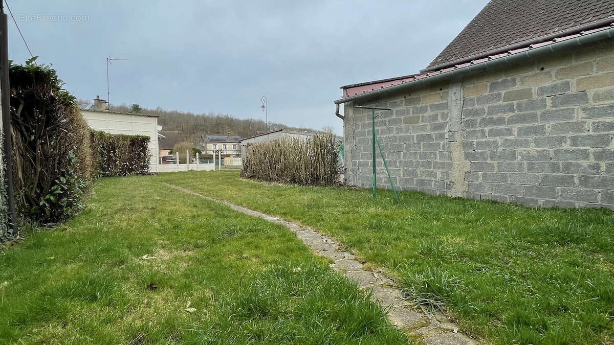 Maison à LA FERRIERE-SUR-RISLE