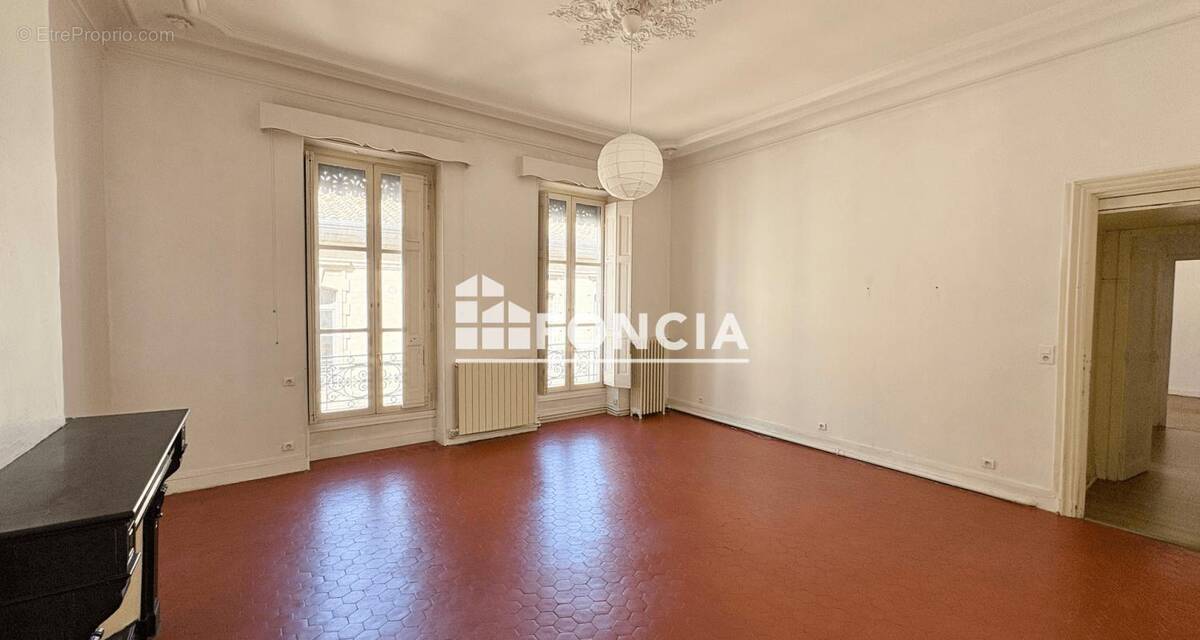 Appartement à NIMES