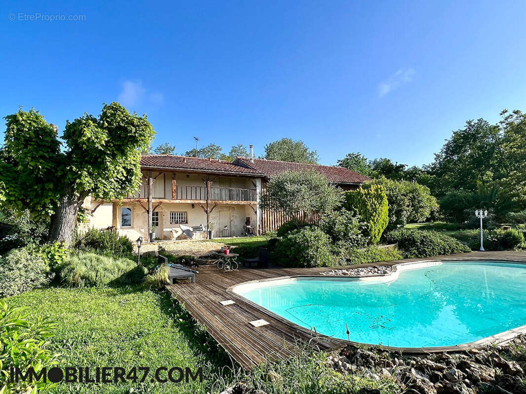 Propriété avec piscine et dépendances - photo 8