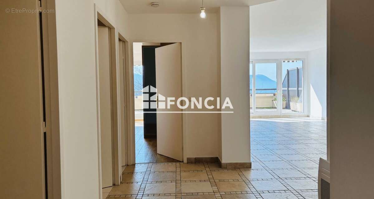 Corenc village - photo 14