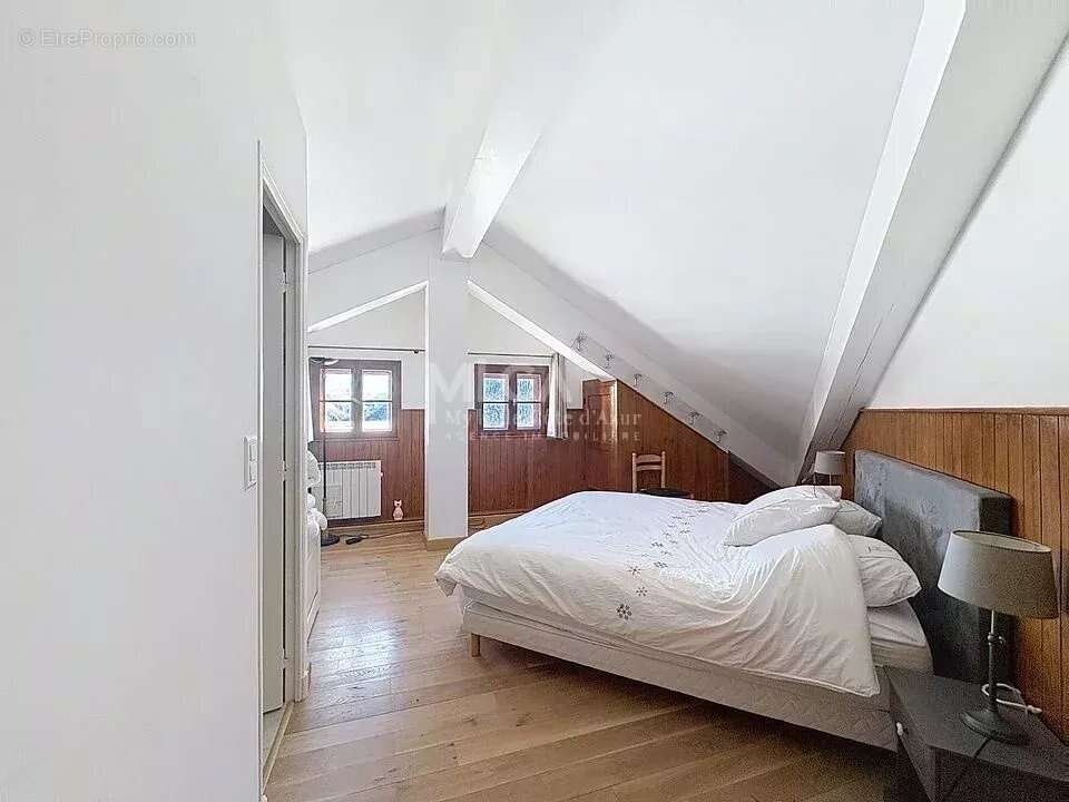Appartement à SAINT-ETIENNE-DE-TINEE