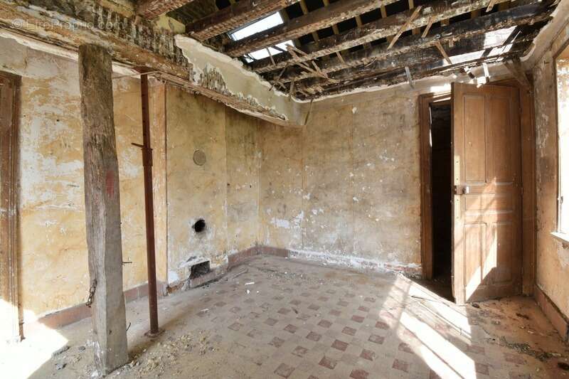 Maison à rénover entièrement avec beau potentiel – Le Sart - photo 4
