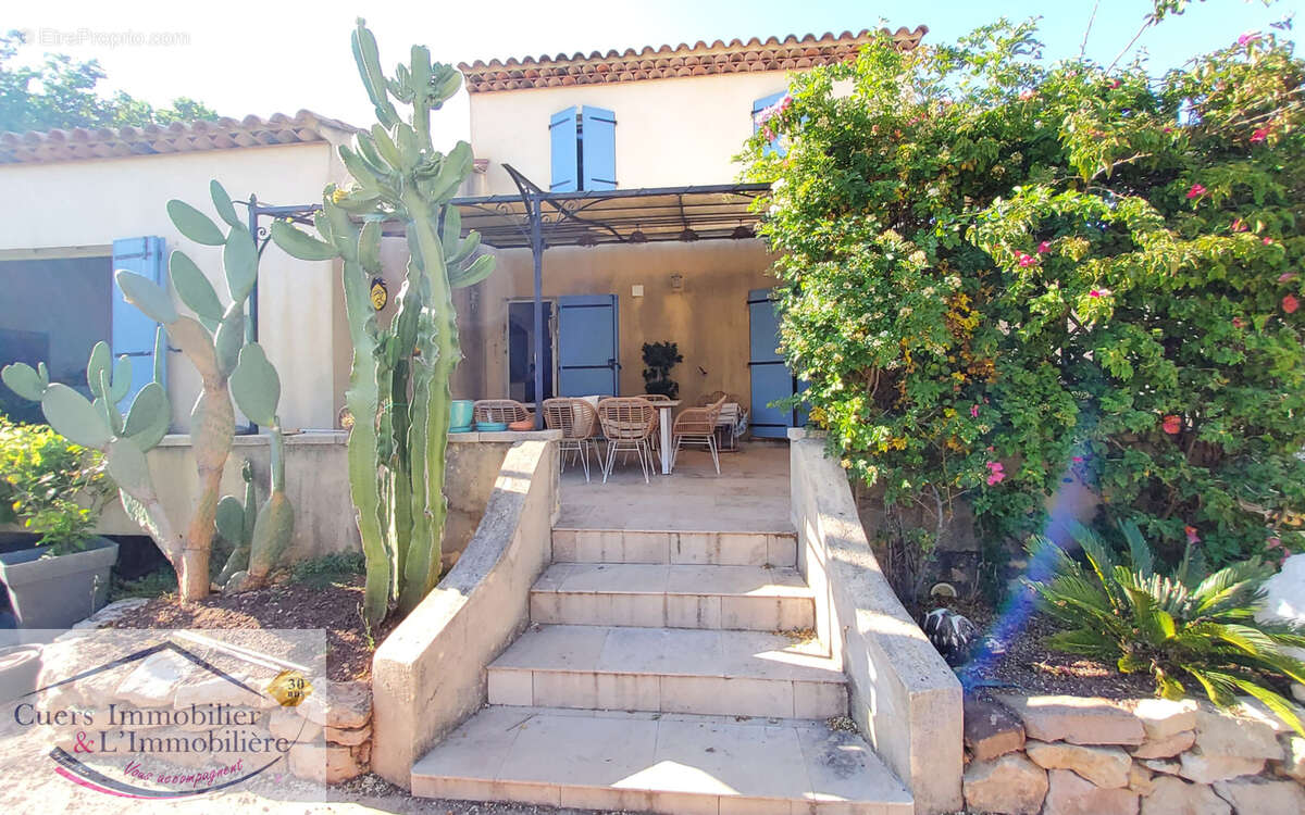 Maison à PUGET-VILLE
