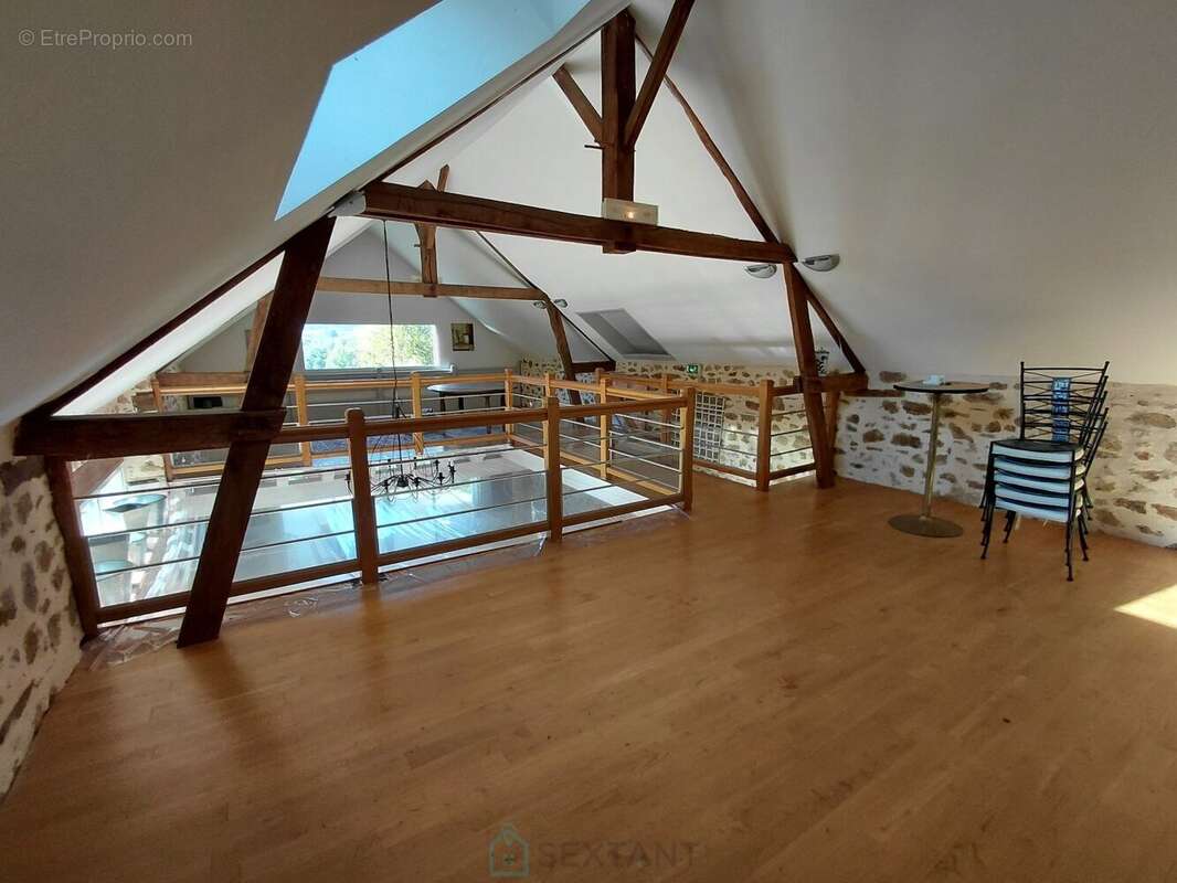 Maison à SAINT-YRIEIX-LA-PERCHE