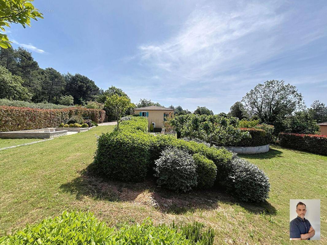 Maison à BESSE-SUR-ISSOLE