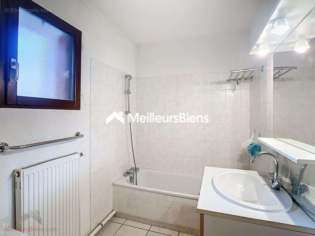 Appartement à SAINT-JEAN-DE-MAURIENNE