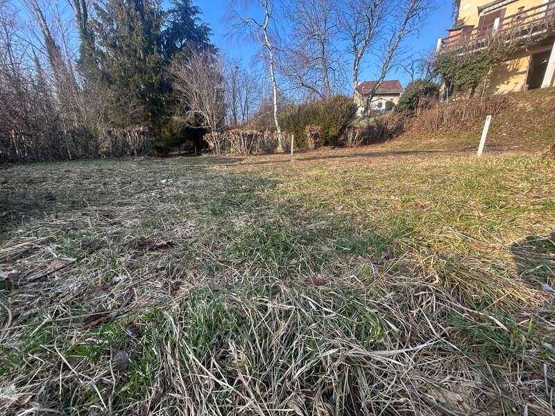 Terrain à AIX-LES-BAINS