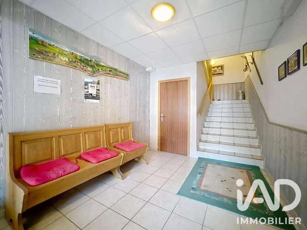 Appartement 445 m² à Bellefontaine  - photo 9