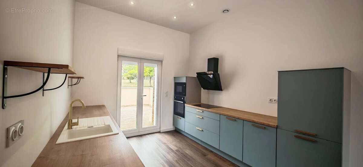 Maison de charme rénovée à Bucey-en-Othe   140 m2 habitables - photo 3