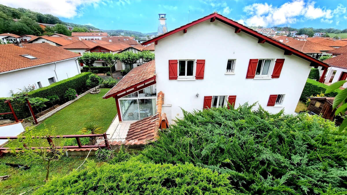 Maison à CIBOURE