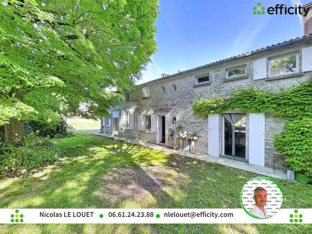 Maison 252 m² à Moulidars  - photo 10