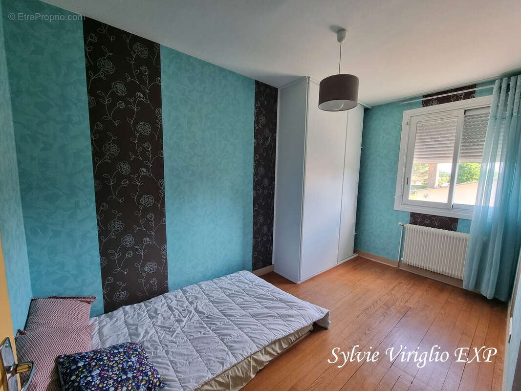 Maison 176 m² à Lamonzie-Saint-Martin  - photo 8