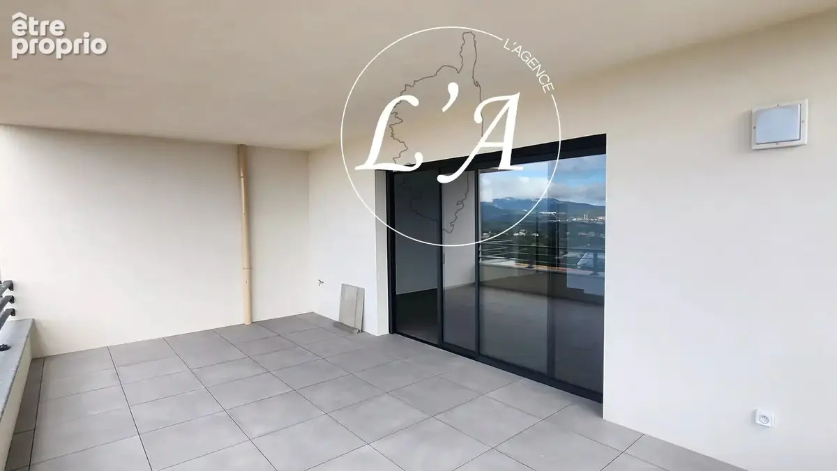 Appartement T3 vue mer– Terrasse– Résidence récente intimiste– Porticcio - photo 9