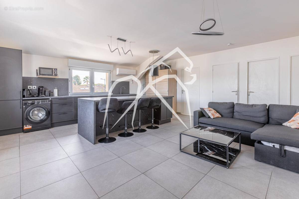 Appartement à LAVERUNE