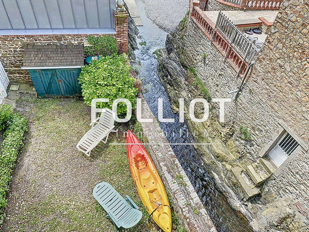 Maison à SAINT-PAIR-SUR-MER