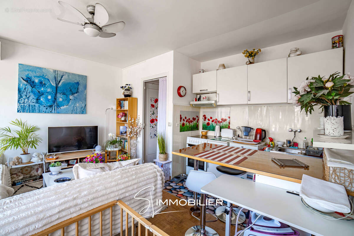 Appartement à MARSEILLE-6E