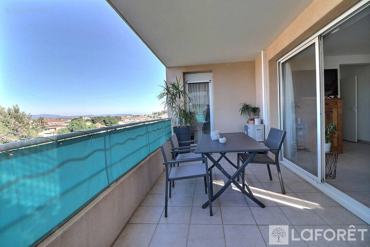 Appartement à HYERES