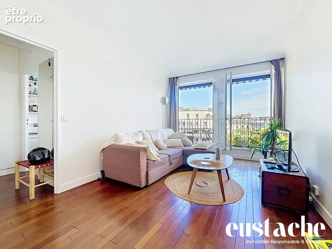 Appartement 2 pièces 45 m² à vendre à Paris-7e (75007) - photo 2