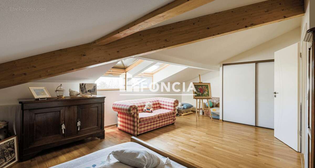Appartement à SAINT-ISMIER