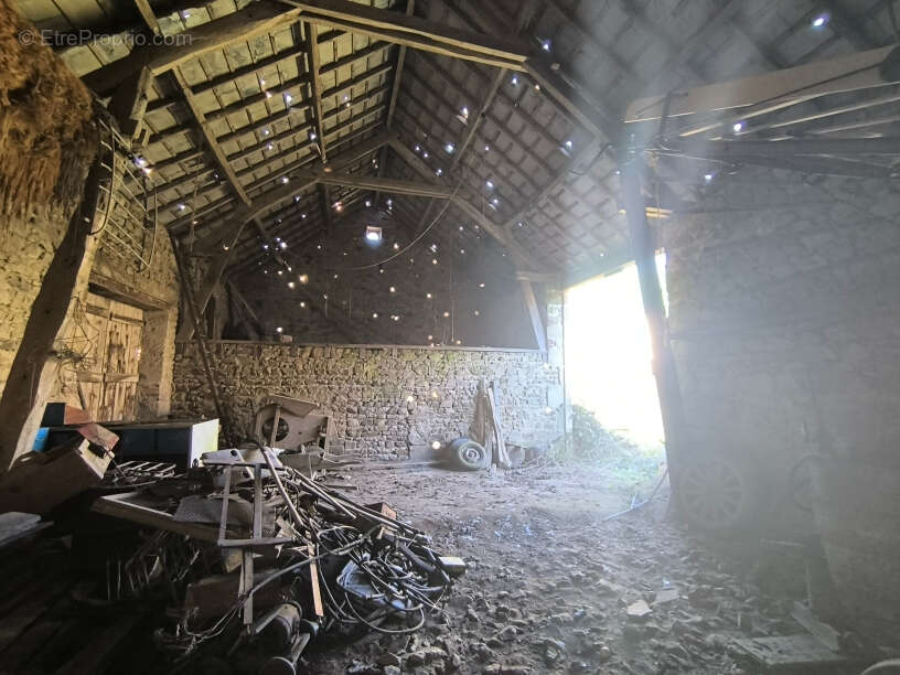 Maison à GOUTTIERES